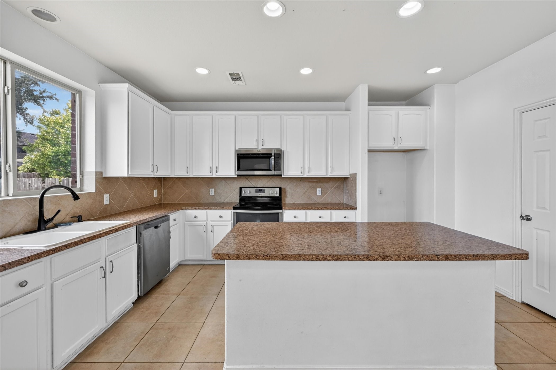 2014 Davy Crockett Drive Forney TX 75126