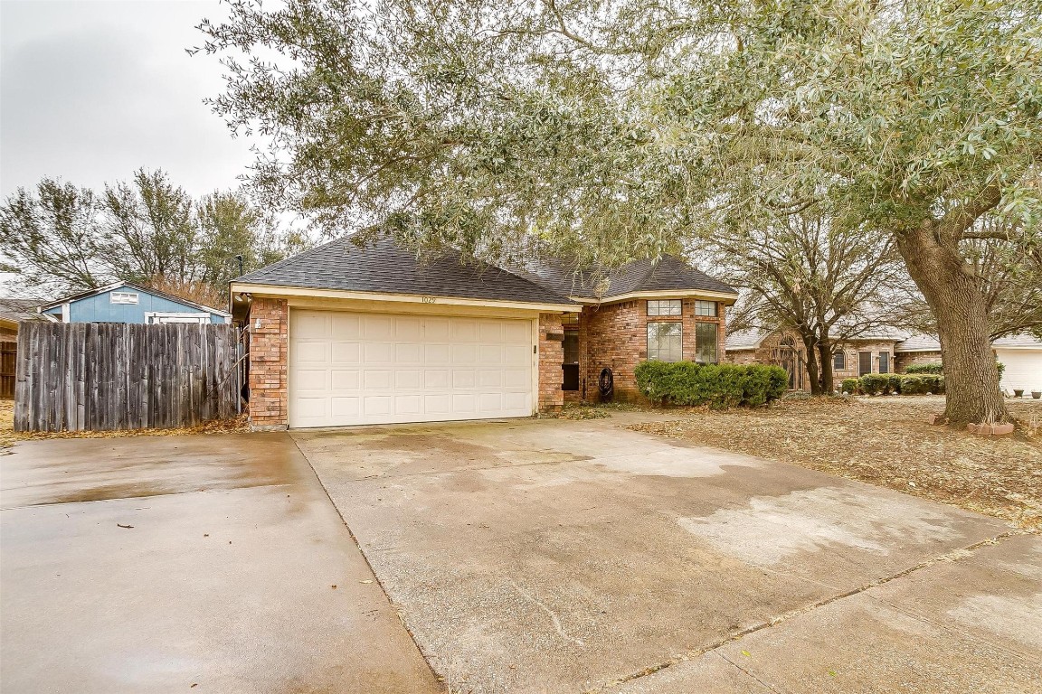 1029 Matthew Street Burleson TX 76028