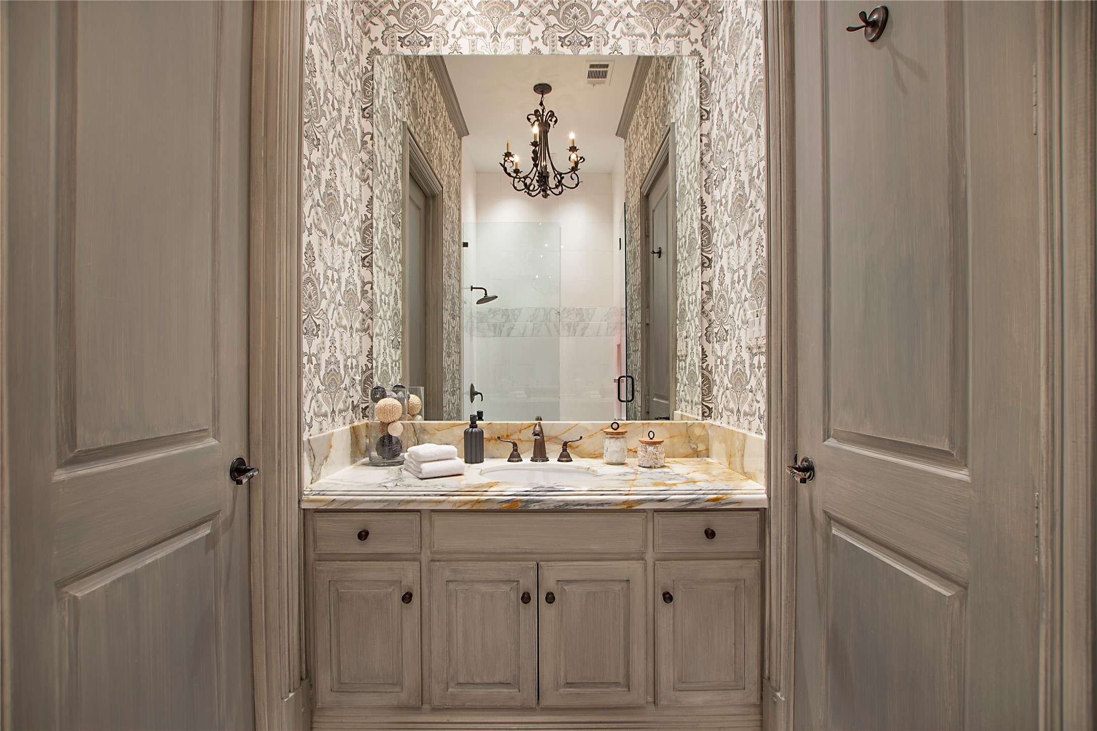 44 Abbey Woods Lane Dallas TX 75248