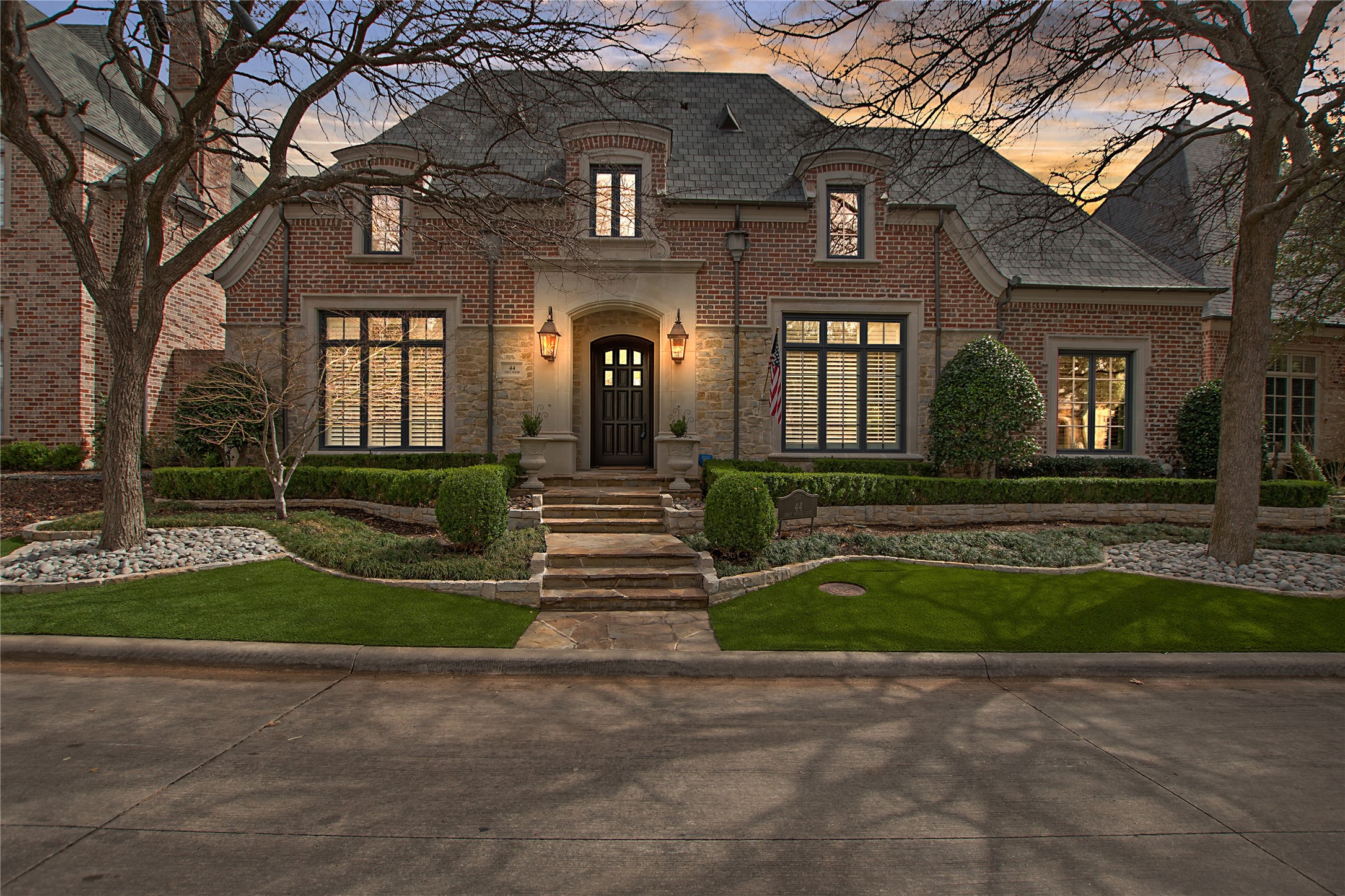 44 Abbey Woods Lane Dallas TX 75248