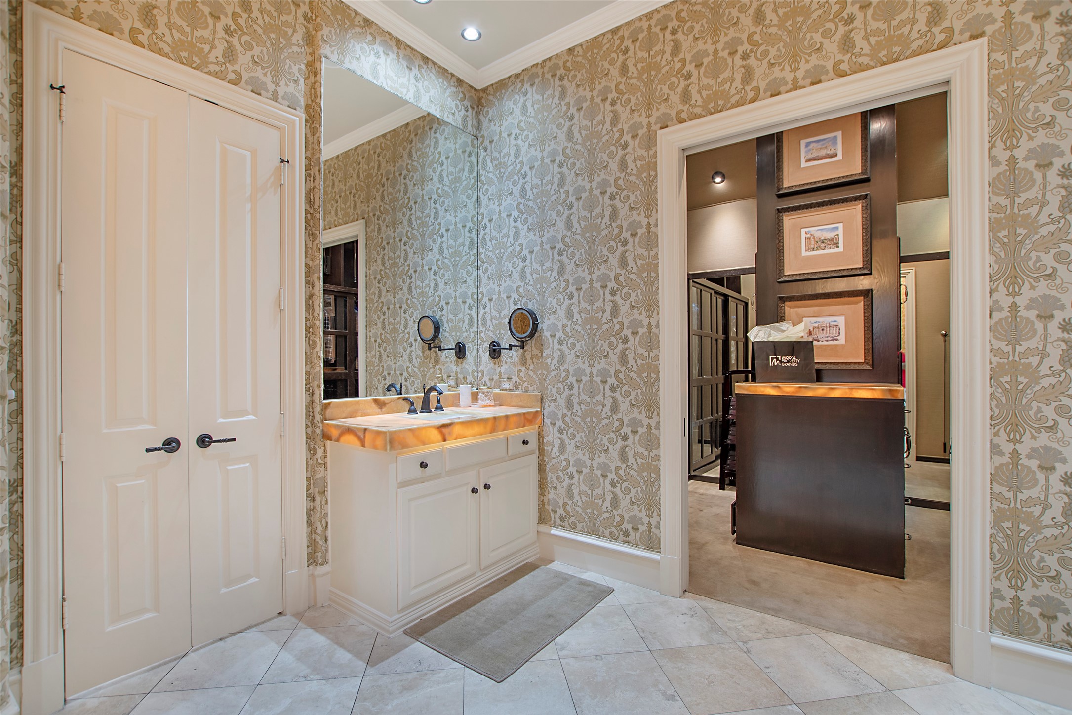 44 Abbey Woods Lane Dallas TX 75248