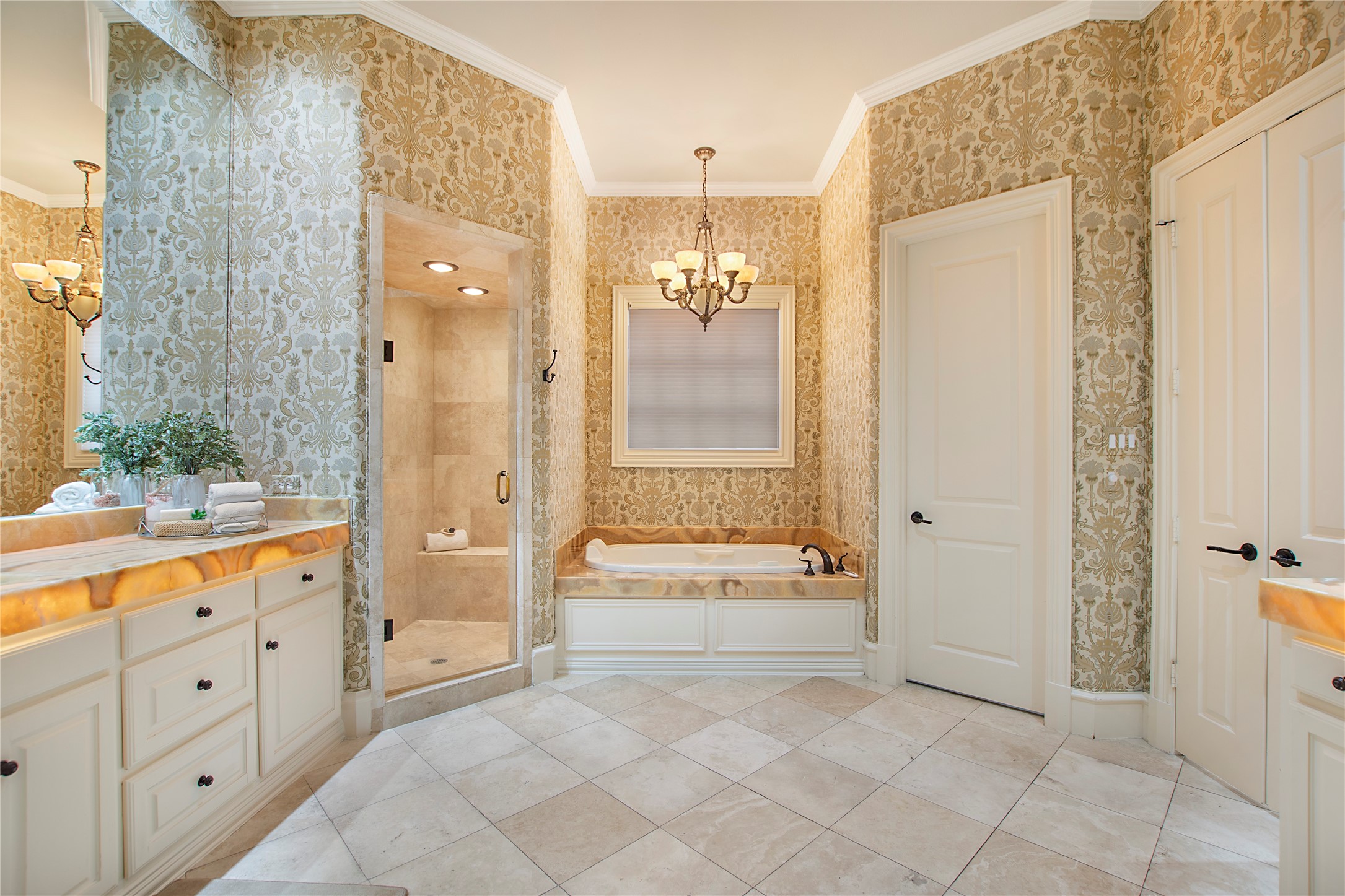 44 Abbey Woods Lane Dallas TX 75248