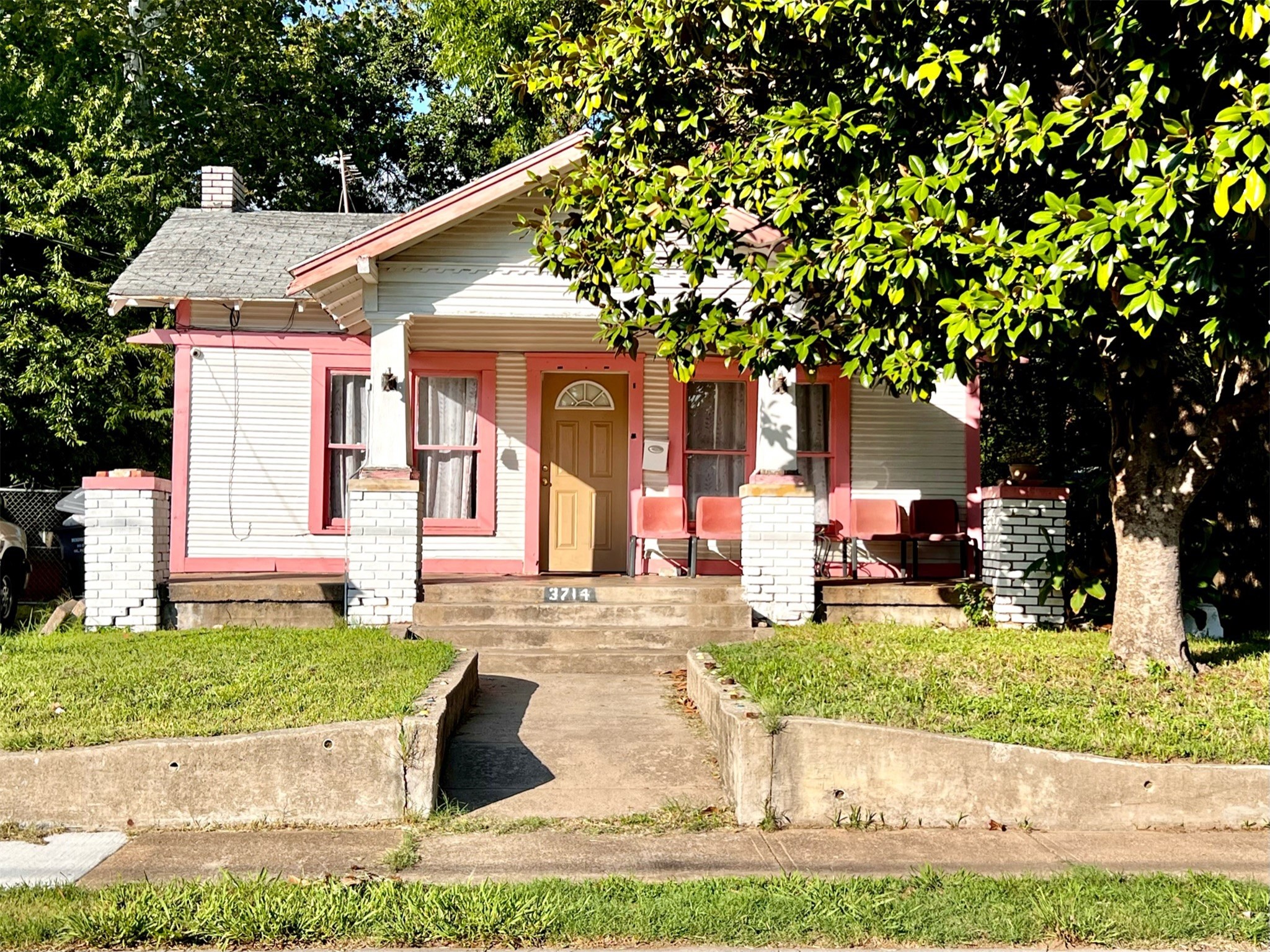 3714 Meyers Street Dallas TX 75215