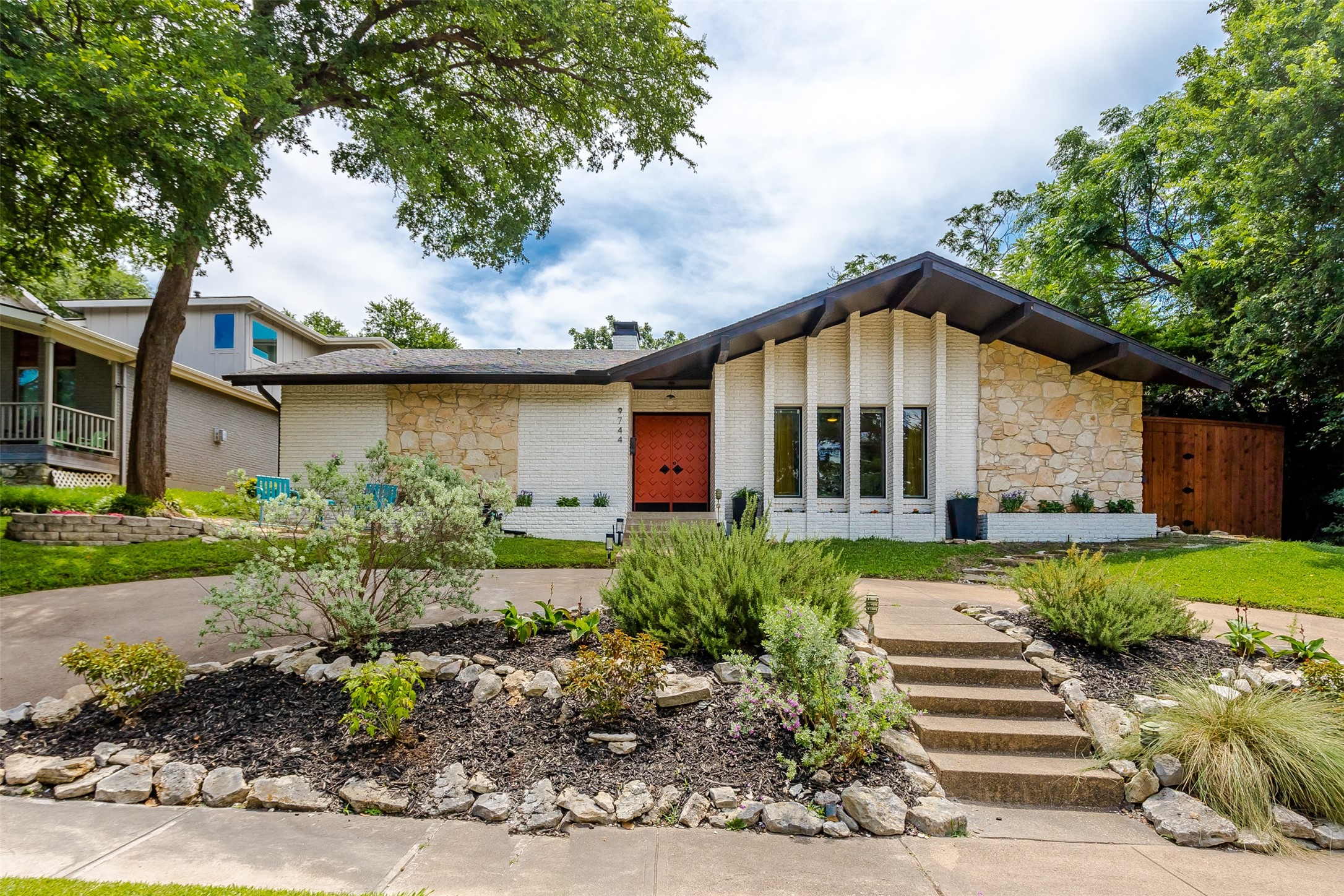 9744 Wisterwood Drive Dallas TX 75238