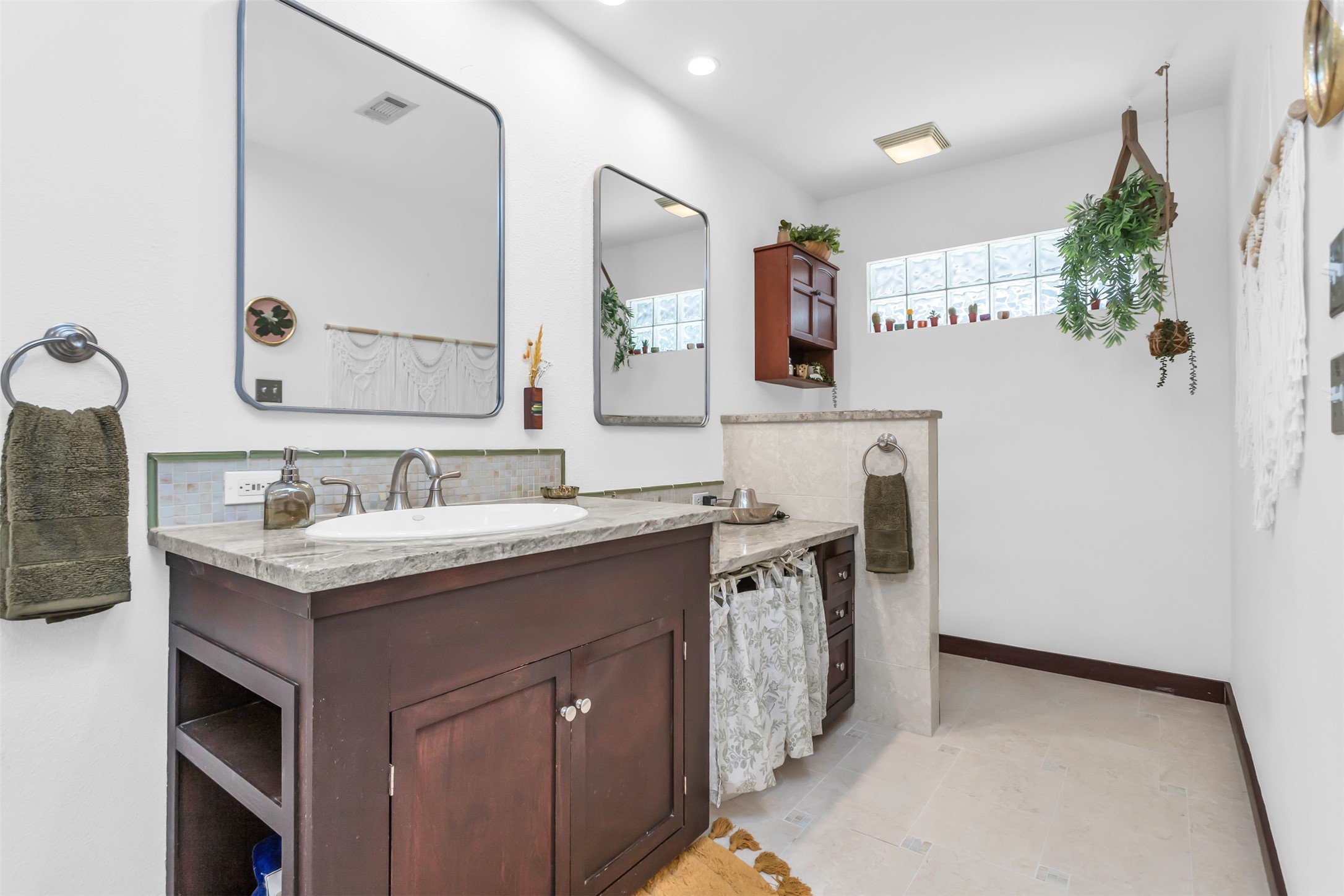 9744 Wisterwood Drive Dallas TX 75238