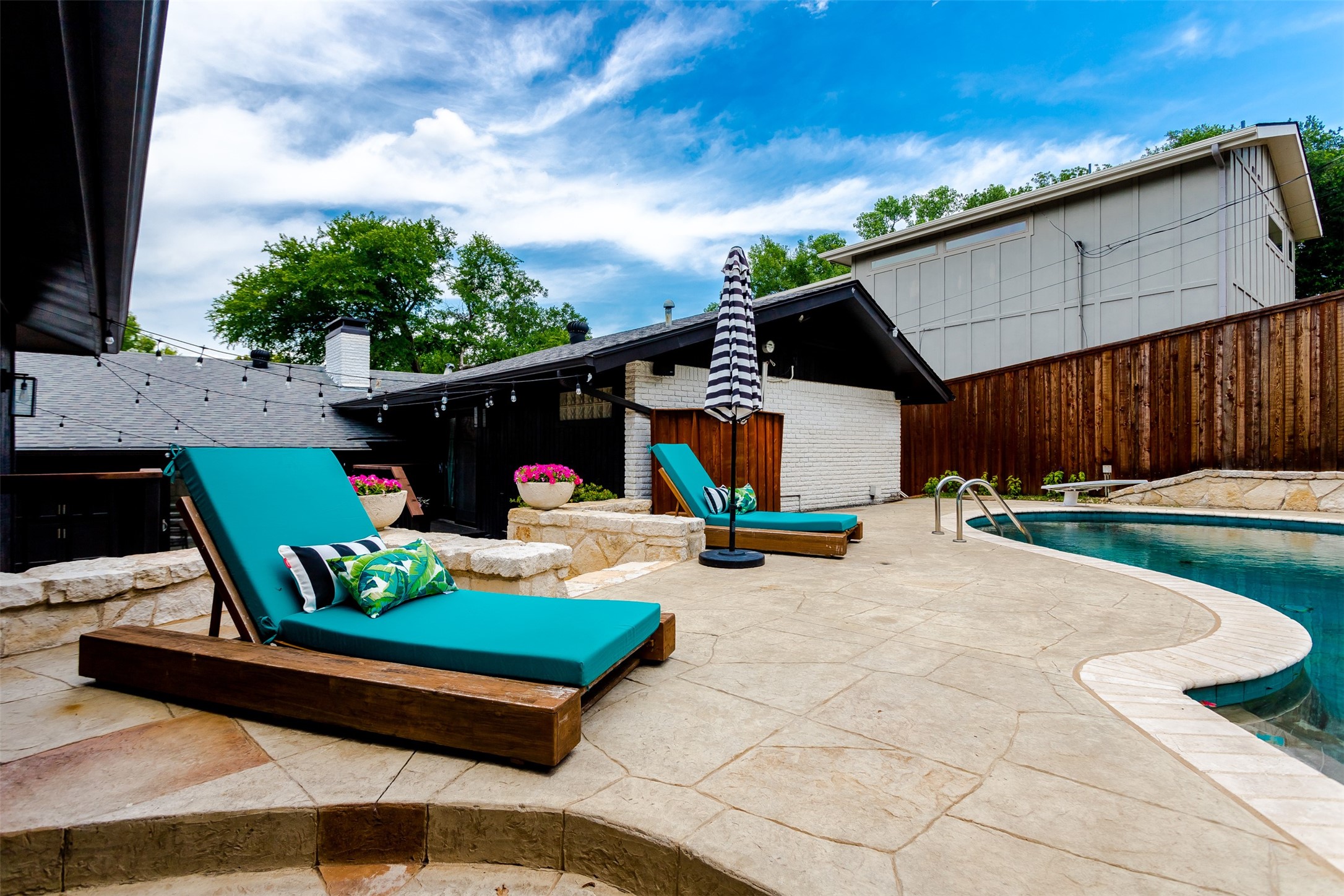 9744 Wisterwood Drive Dallas TX 75238