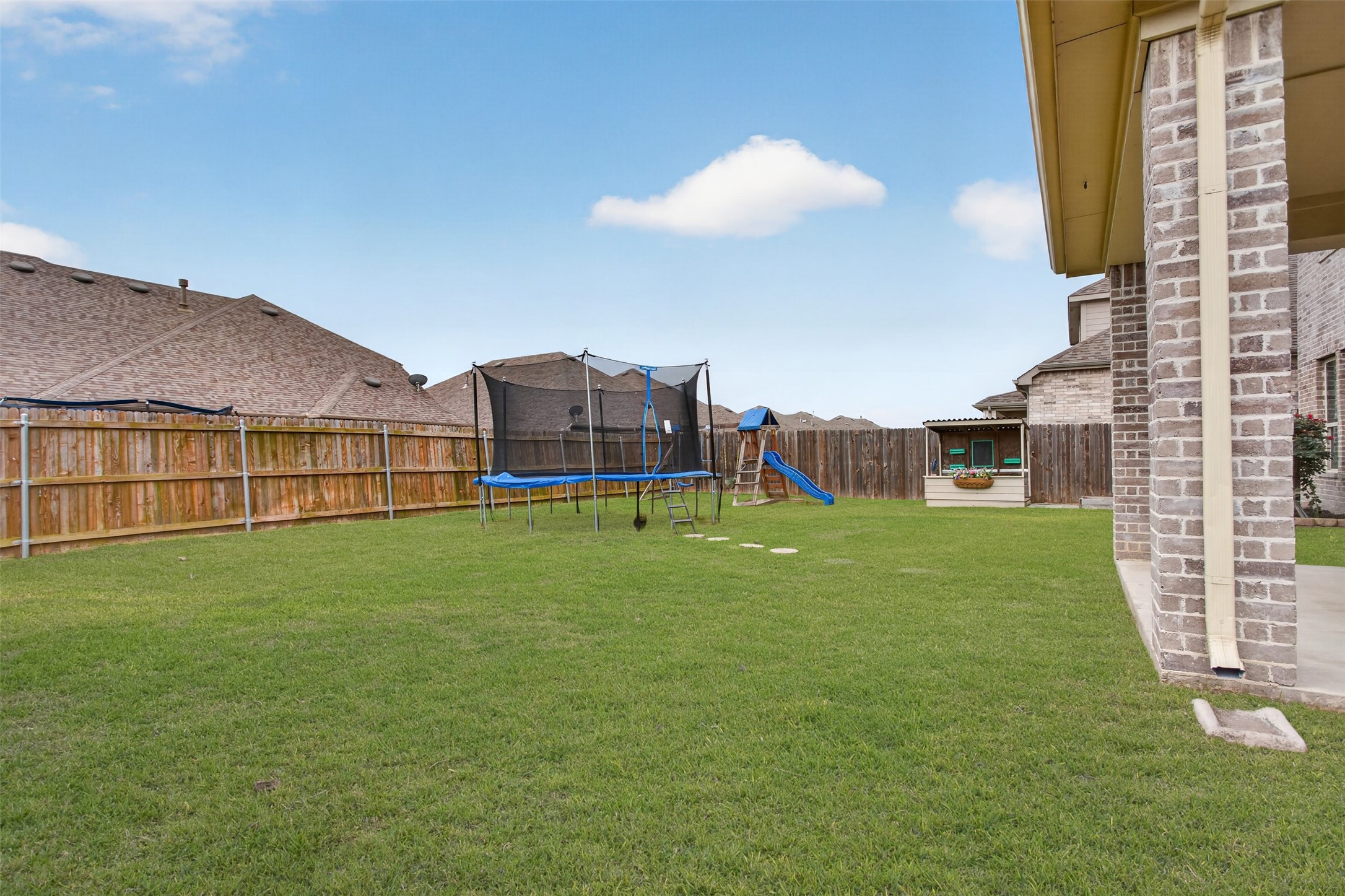 1637 Pike Drive Forney TX 75126