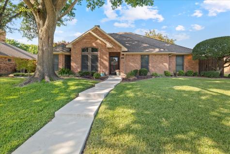 1205 O Shannon Lane Garland TX 75044