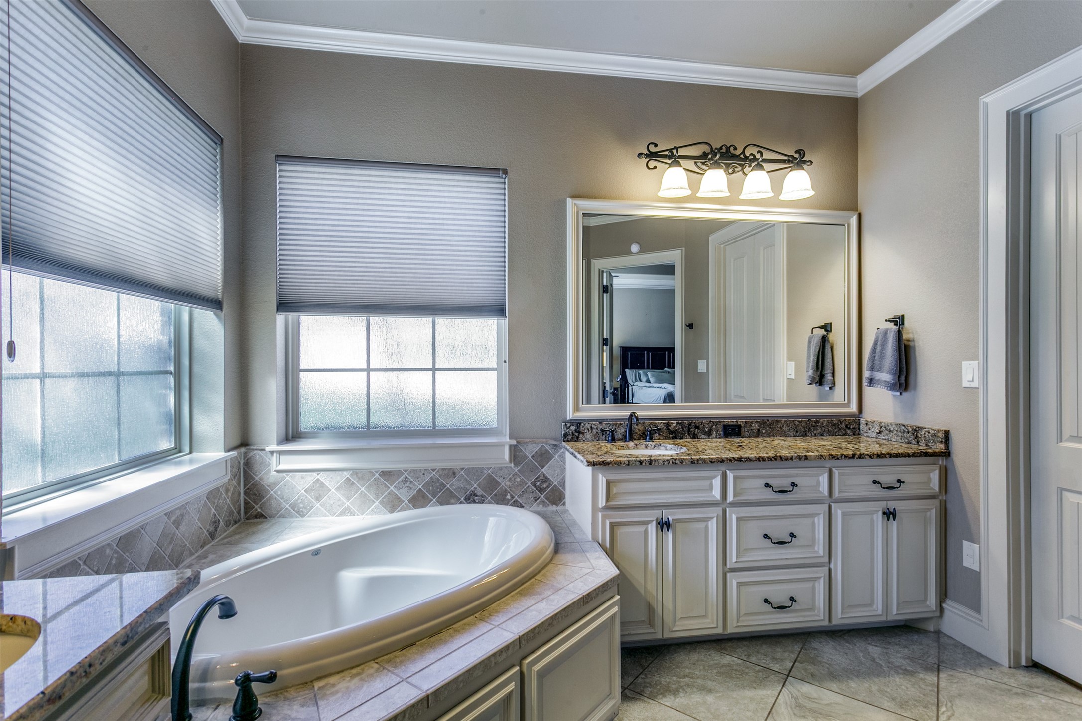 6800 Woodland Hills Drive North Richland Hills TX 76182