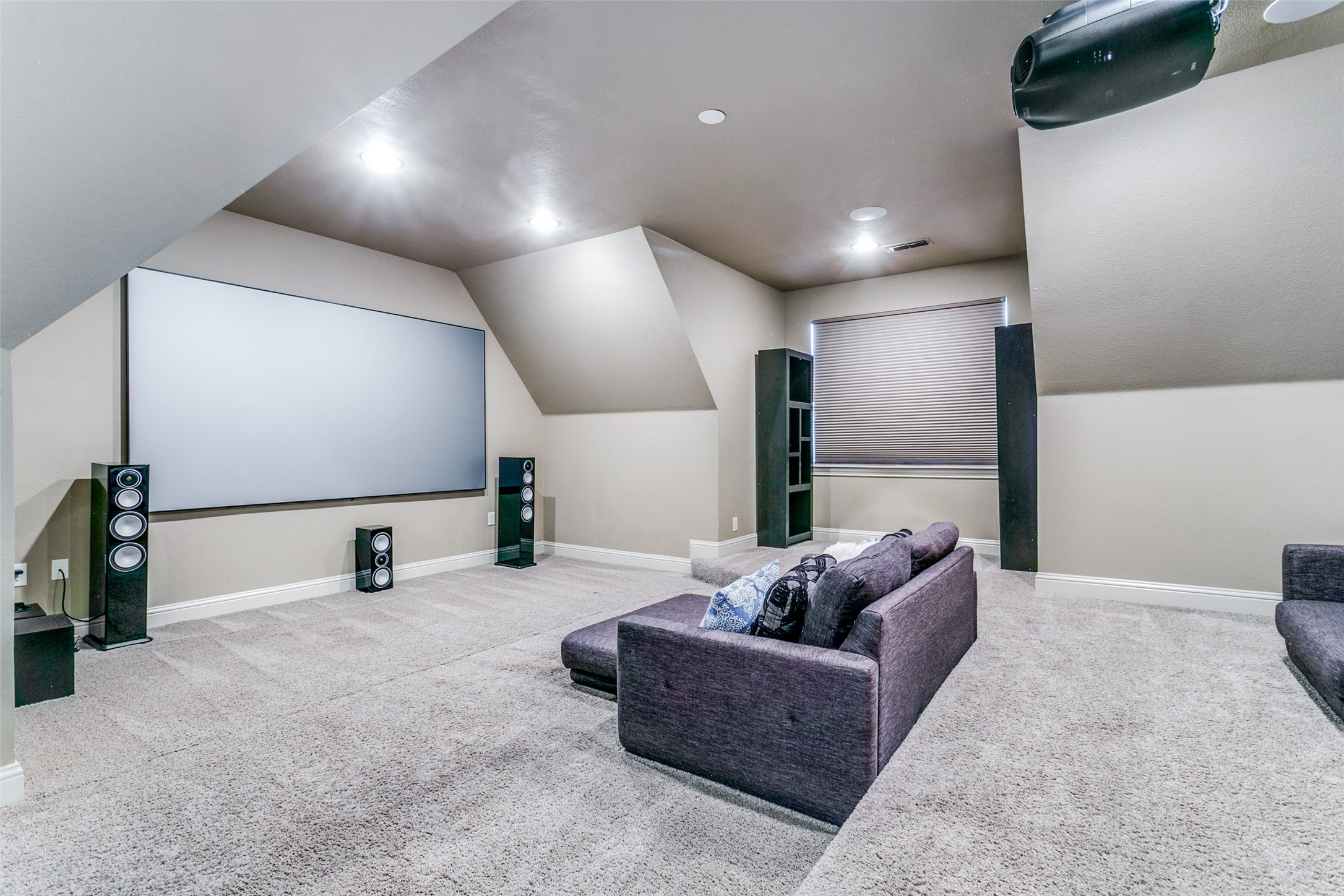 6800 Woodland Hills Drive North Richland Hills TX 76182
