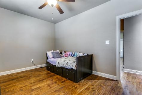 6800 Woodland Hills Drive North Richland Hills TX 76182