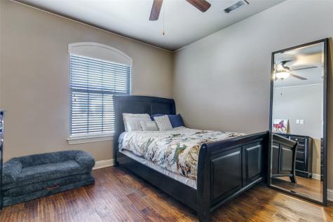 6800 Woodland Hills Drive North Richland Hills TX 76182