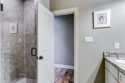 6800 Woodland Hills Drive North Richland Hills TX 76182
