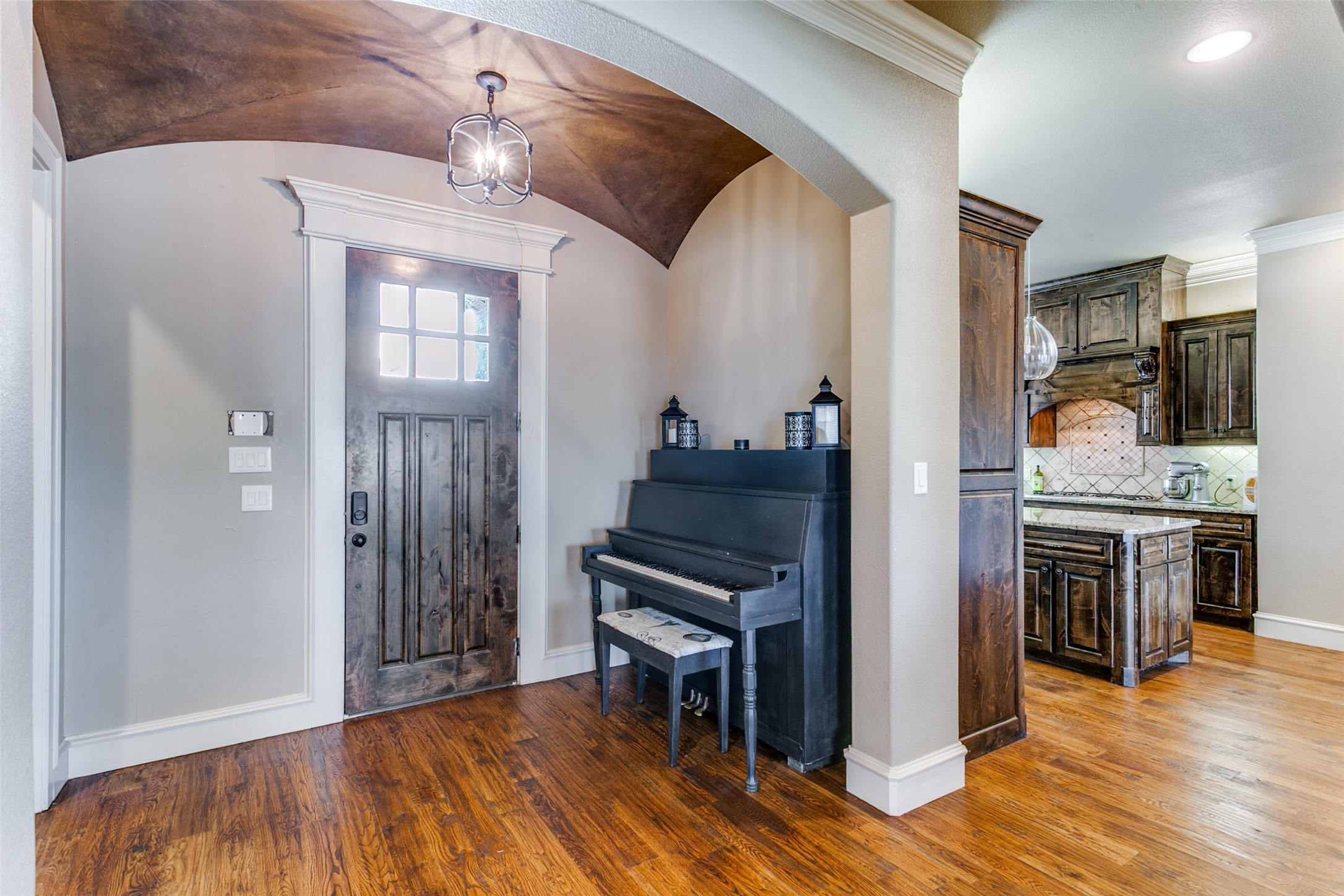 6800 Woodland Hills Drive North Richland Hills TX 76182
