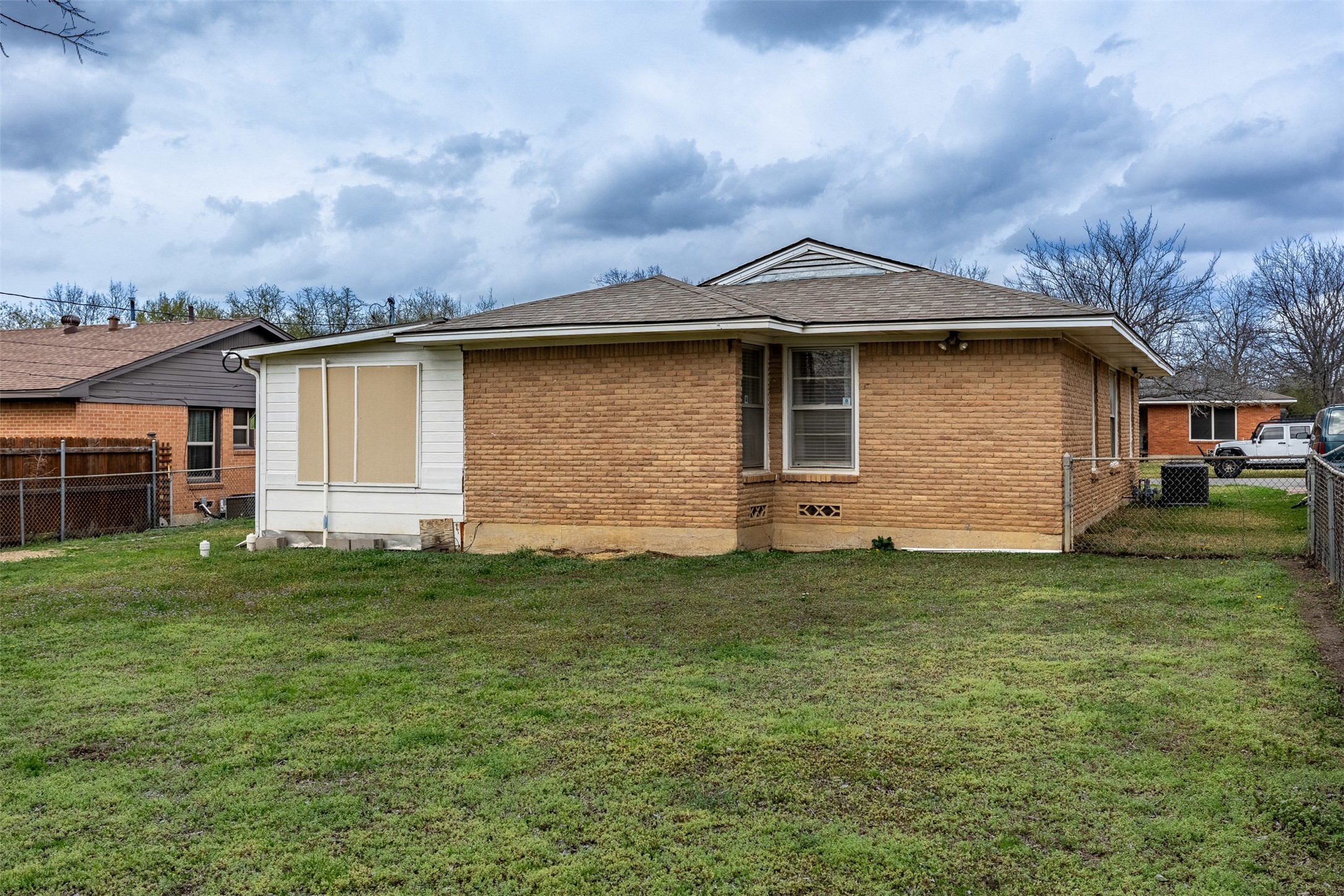 1808 W College Street Sherman TX 75092