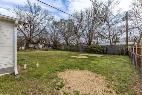 1808 W College Street Sherman TX 75092