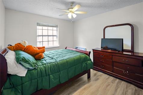 834 Brian Drive Grand Prairie TX 75052