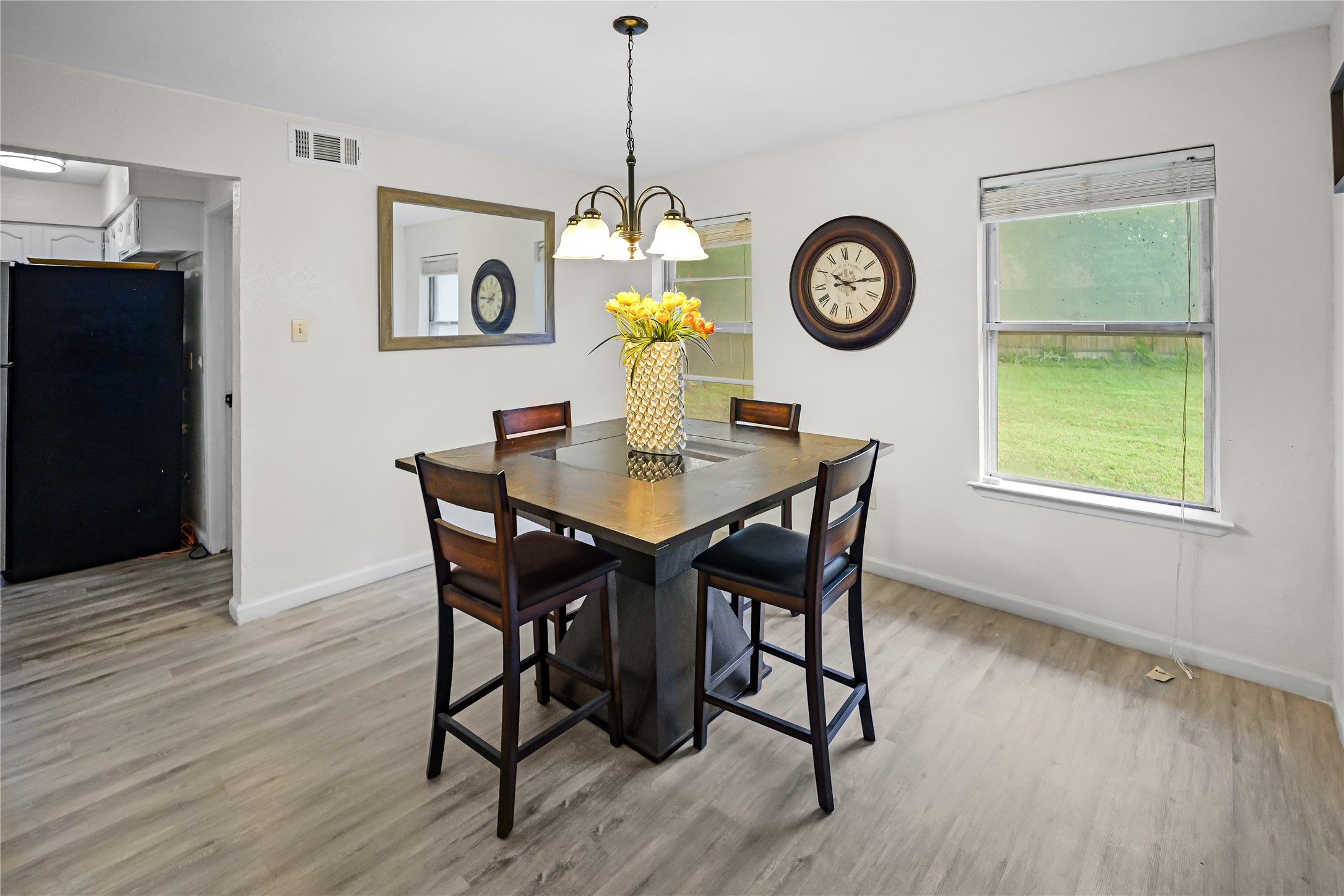 834 Brian Drive Grand Prairie TX 75052