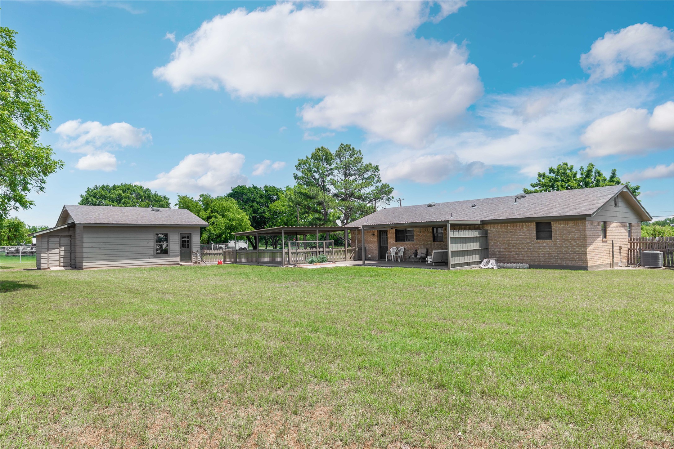 151 E River Oaks Road Early TX 76802