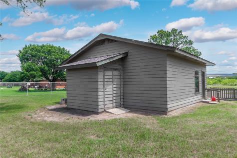 151 E River Oaks Road Early TX 76802