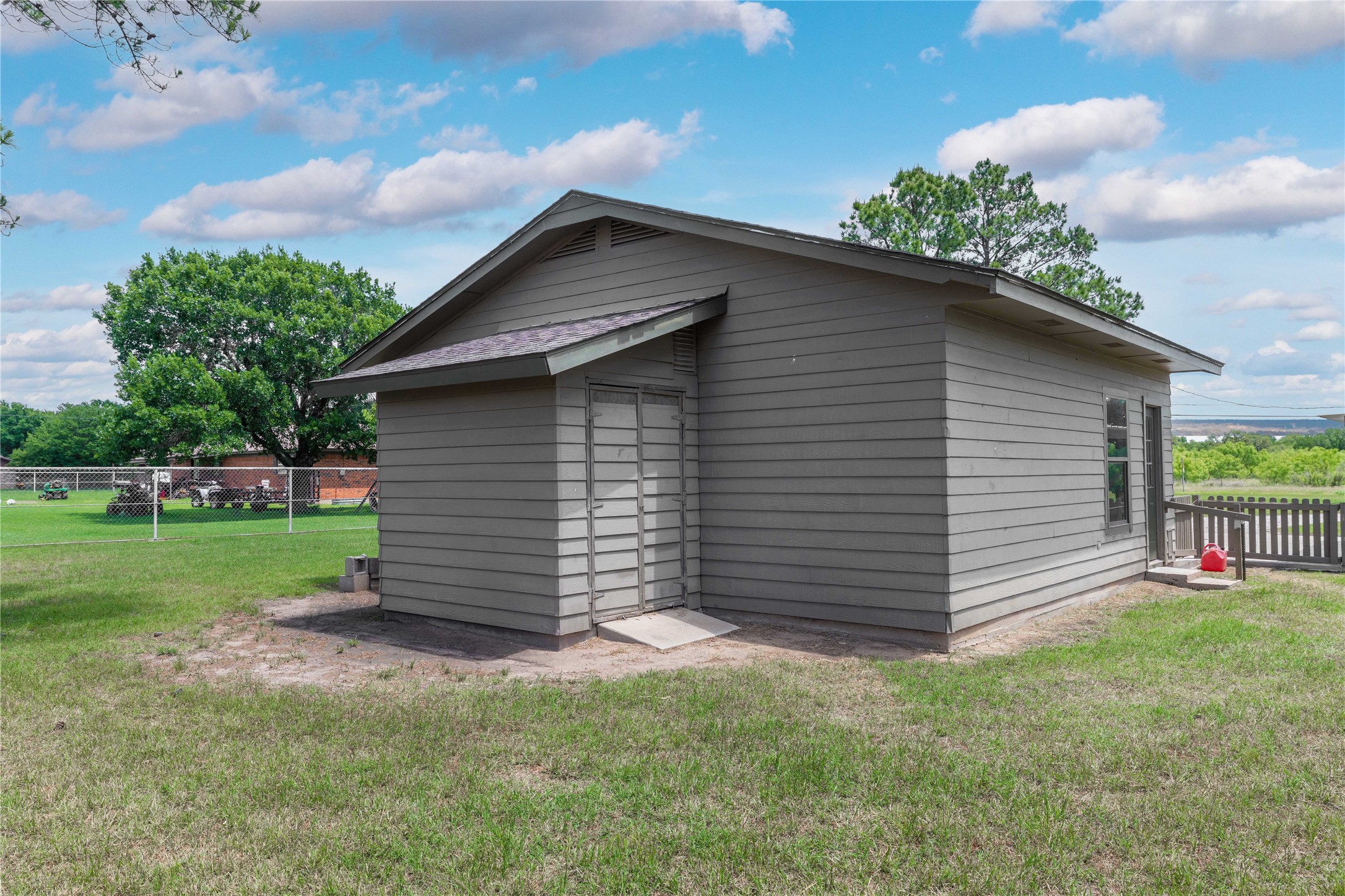 151 E River Oaks Road Early TX 76802