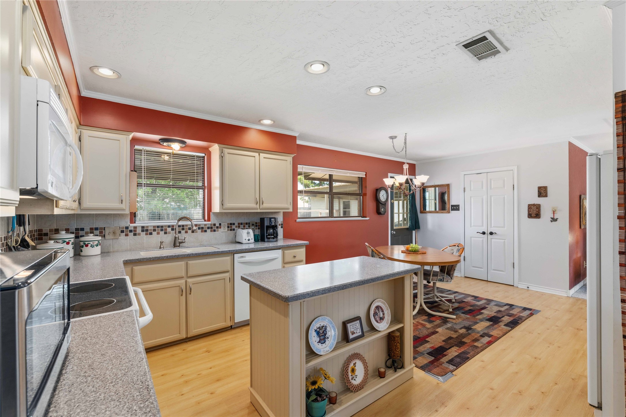 151 E River Oaks Road Early TX 76802