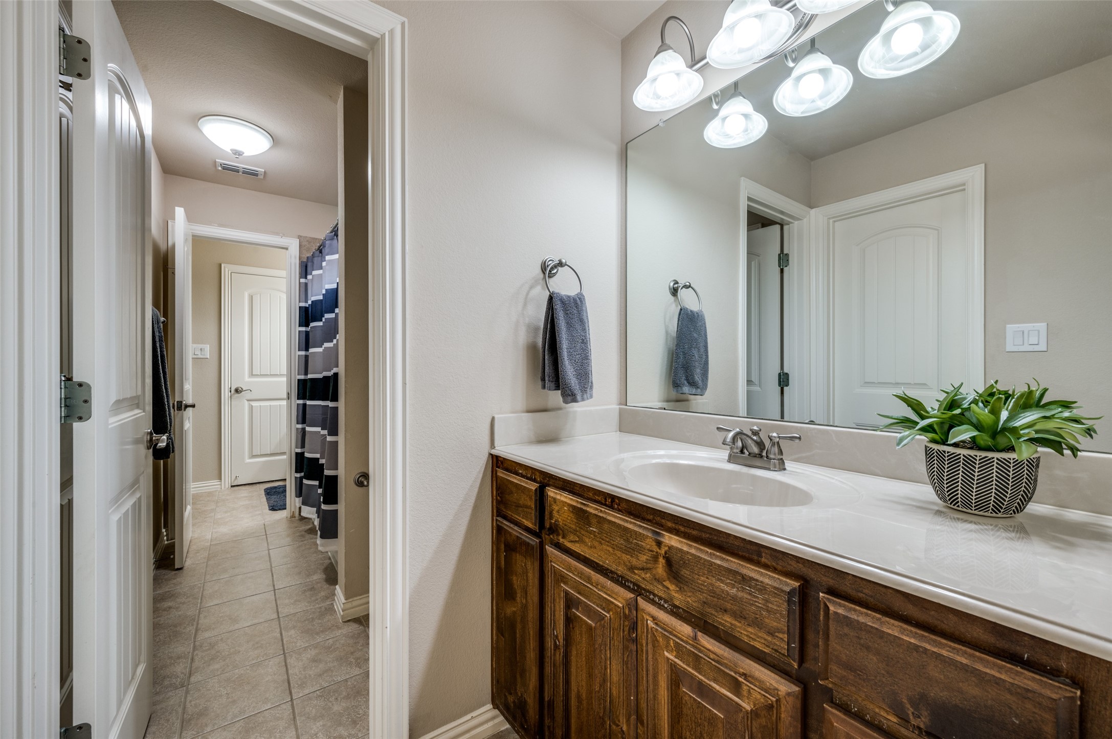 11124 Berkeley Hall Lane Frisco TX 75033