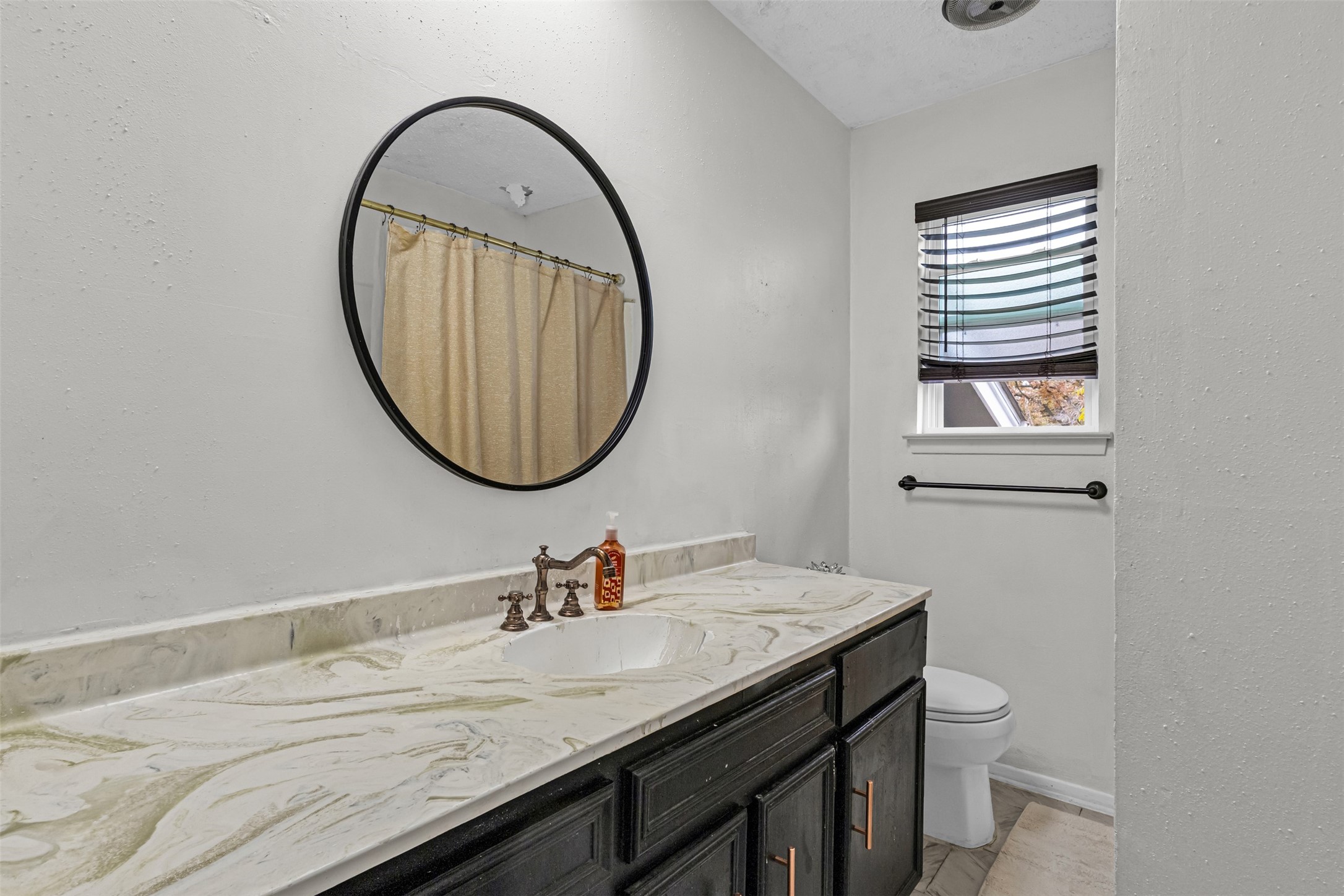7521 Yolanda Drive Fort Worth TX 76112
