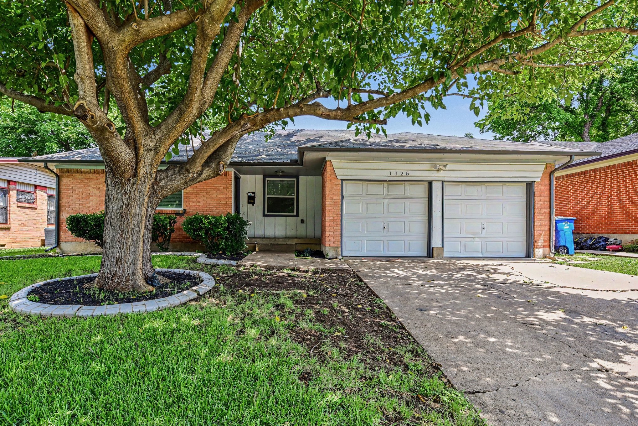 1125 Waweenoc Avenue Dallas TX 75216