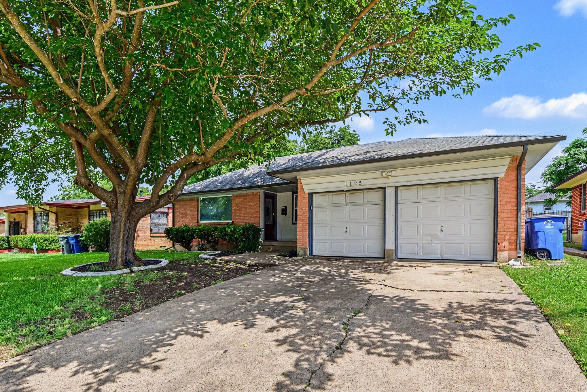 1125 Waweenoc Avenue Dallas TX 75216