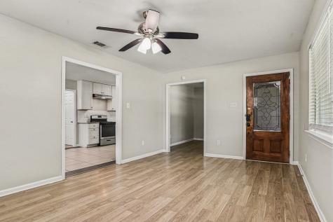 1125 Waweenoc Avenue Dallas TX 75216