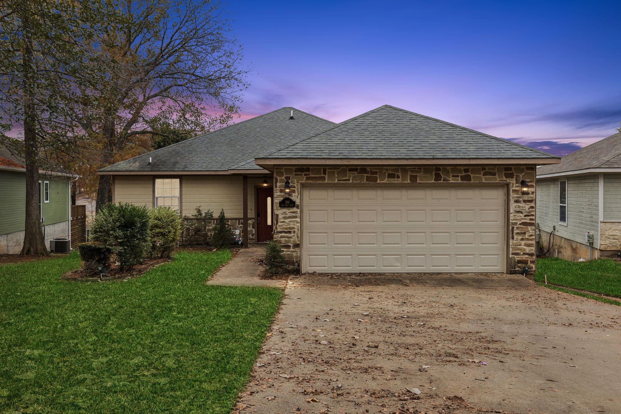 184 Oak Hills Drive Mabank TX 75156