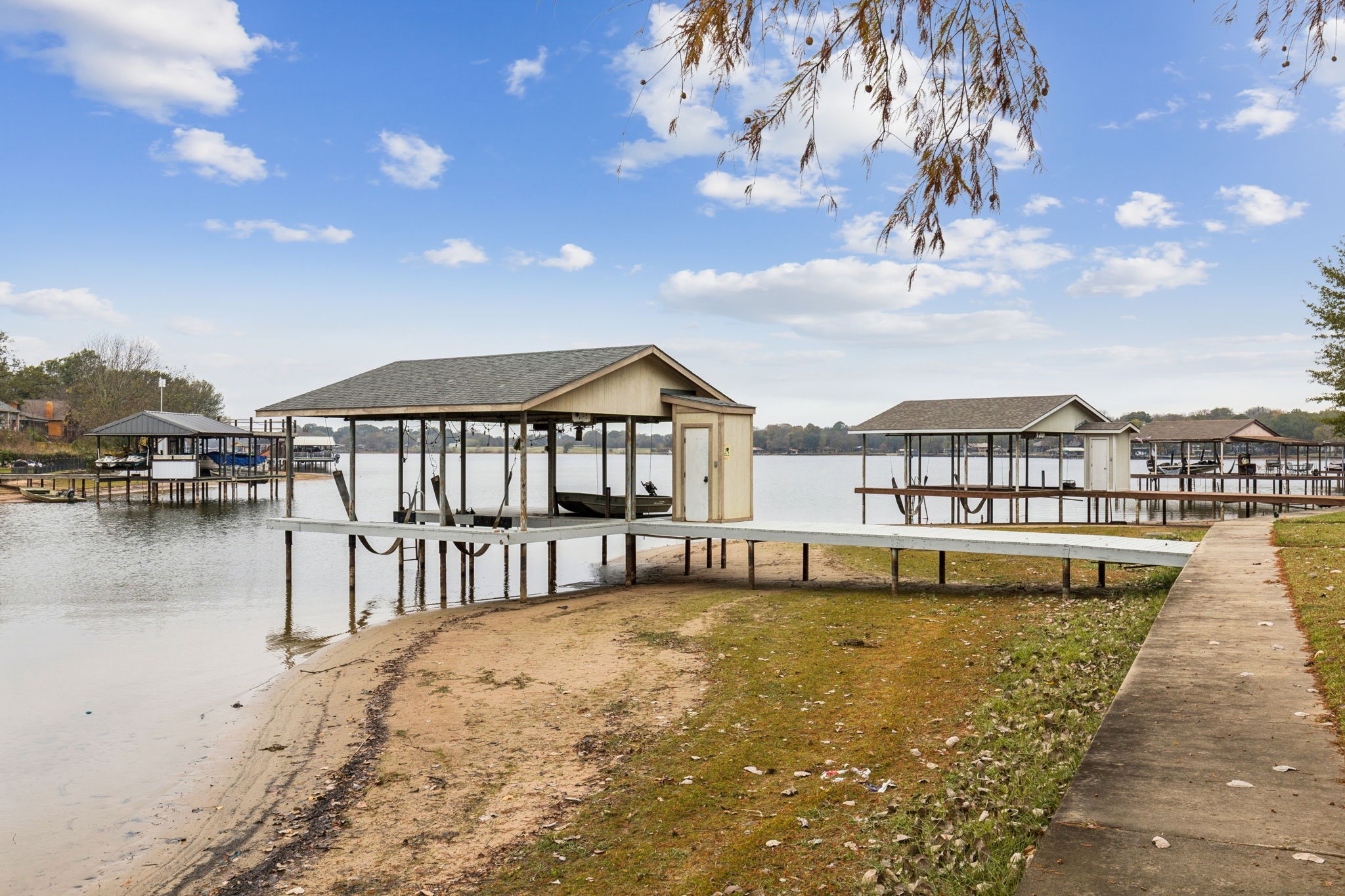 184 Oak Hills Drive Mabank TX 75156