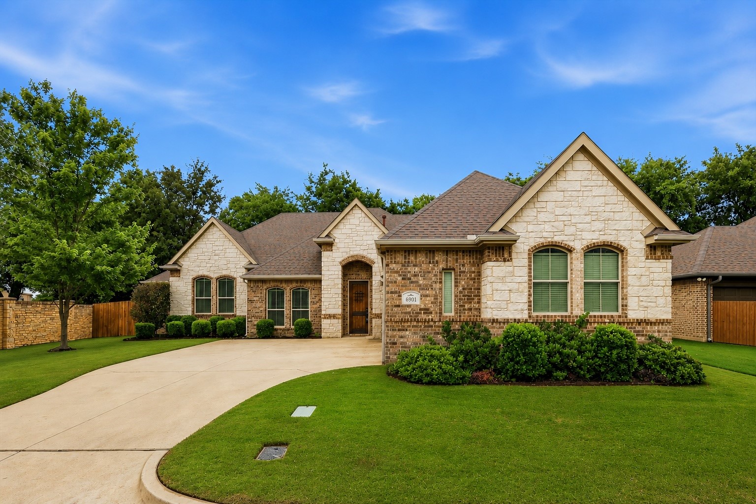 6901 Golf Green Drive Arlington TX 76001