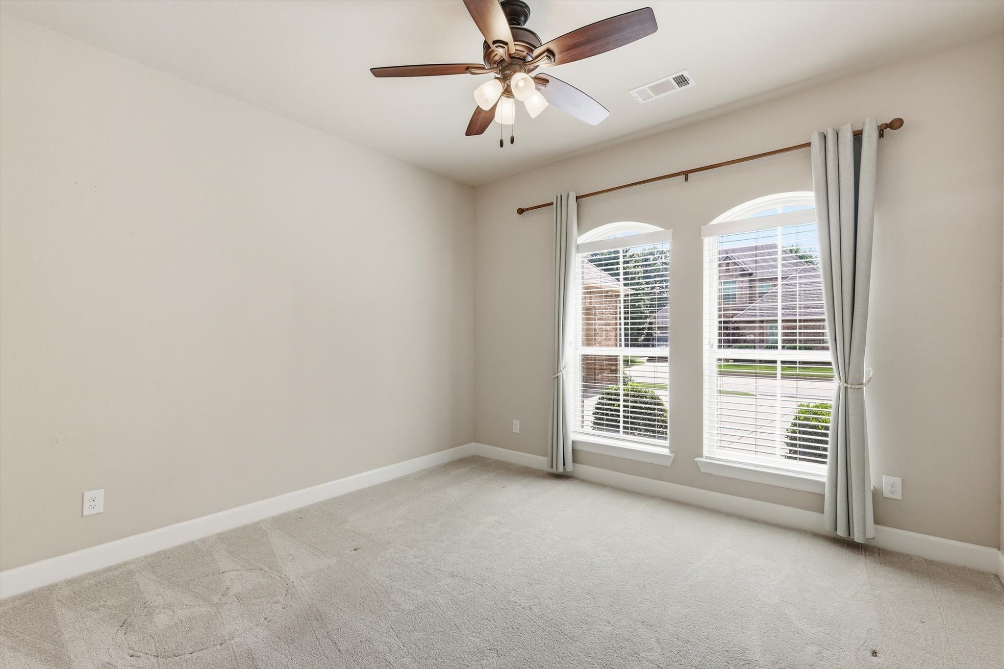 6901 Golf Green Drive Arlington TX 76001