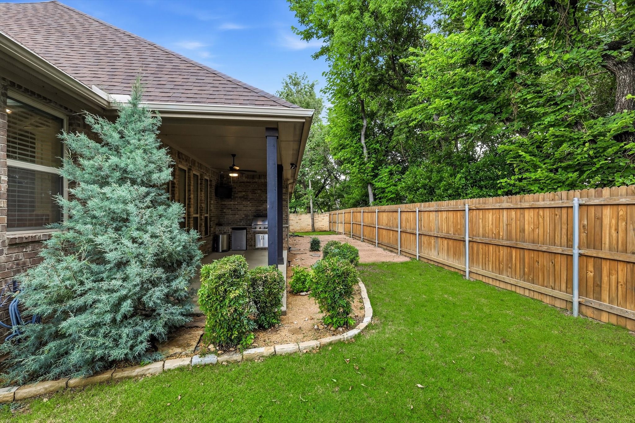 6901 Golf Green Drive Arlington TX 76001