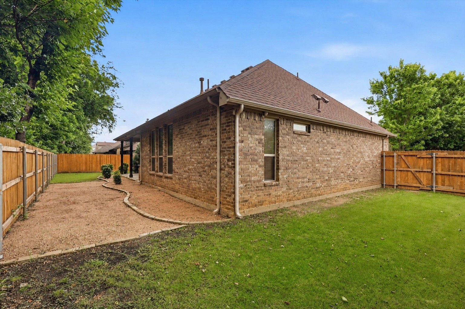 6901 Golf Green Drive Arlington TX 76001
