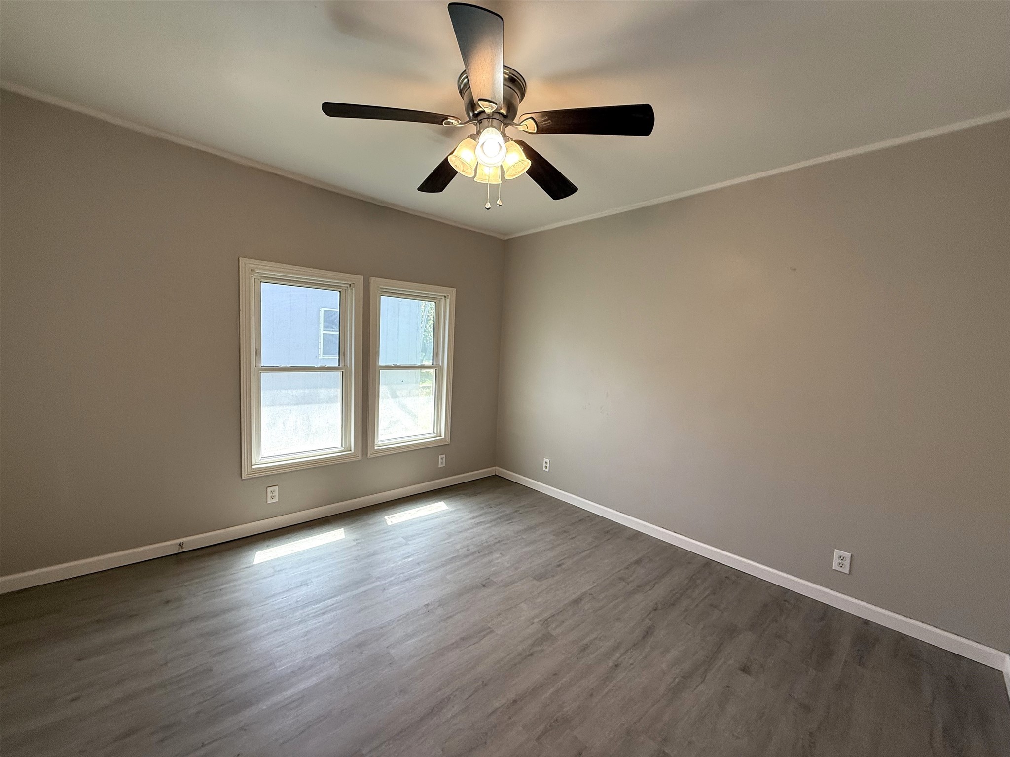 1210 W Bullock Street Denison TX 75020