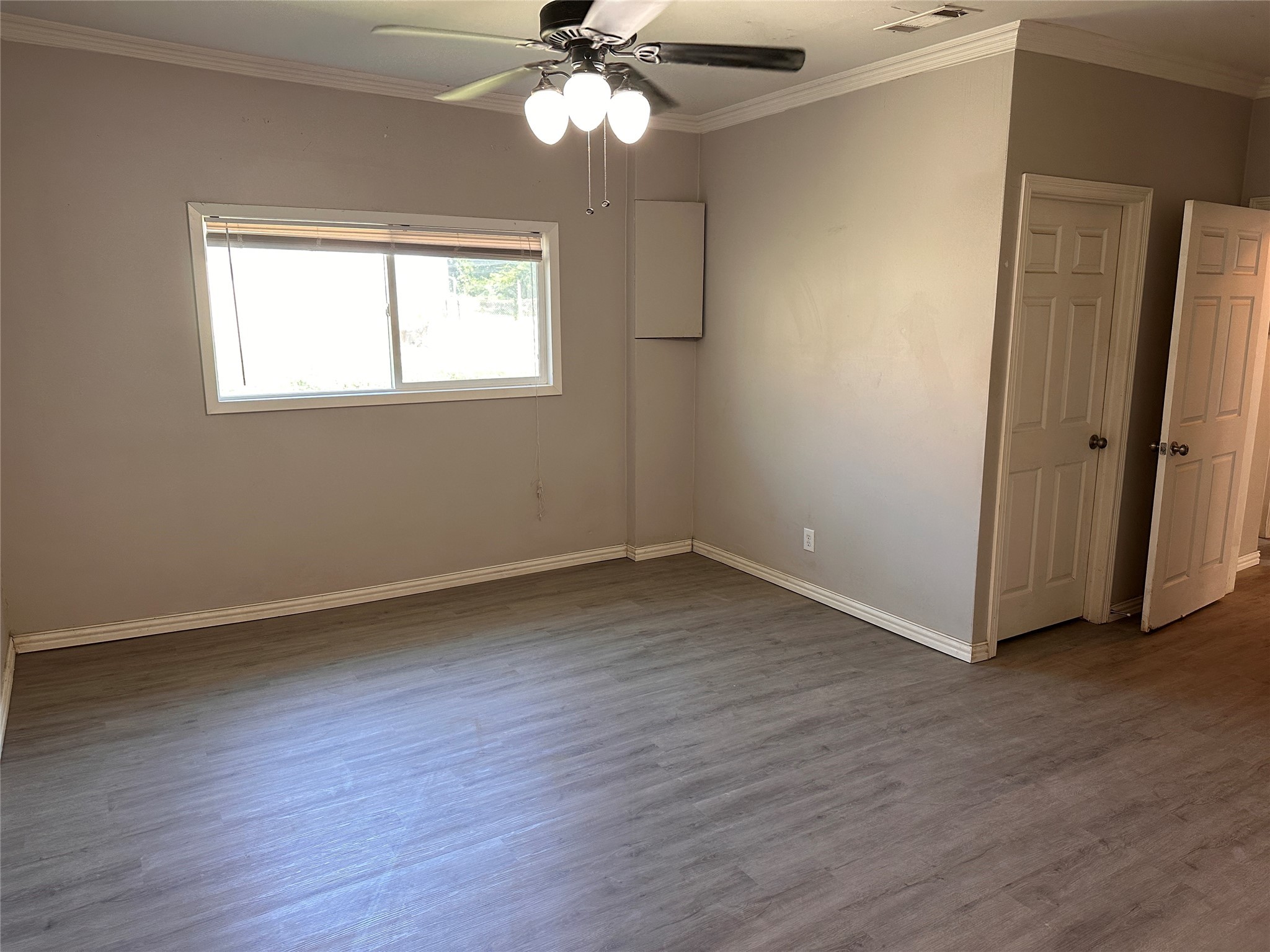 1210 W Bullock Street Denison TX 75020