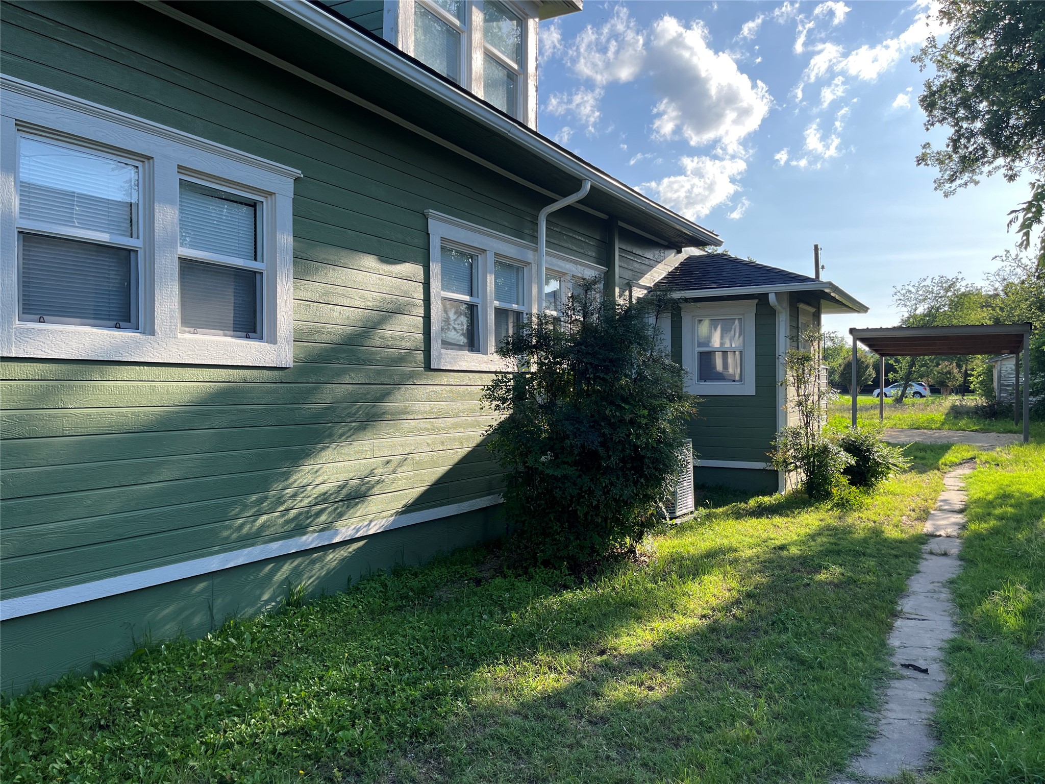 606 S Pecos Street Coleman TX 76834