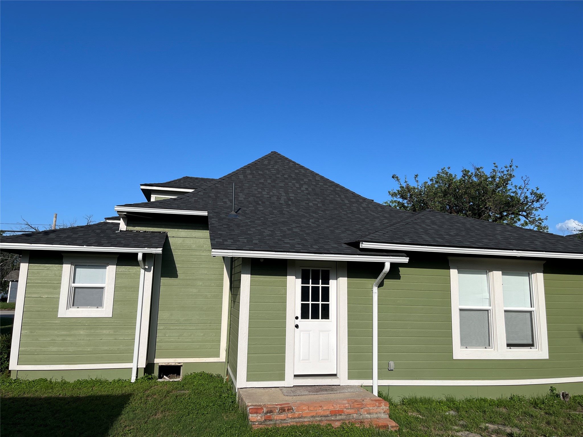 606 S Pecos Street Coleman TX 76834