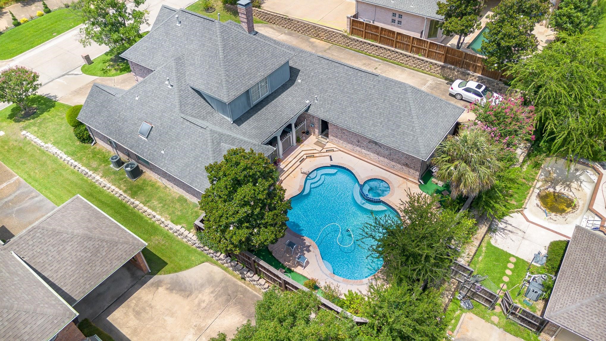 2106 Shari Lane Garland TX 75043