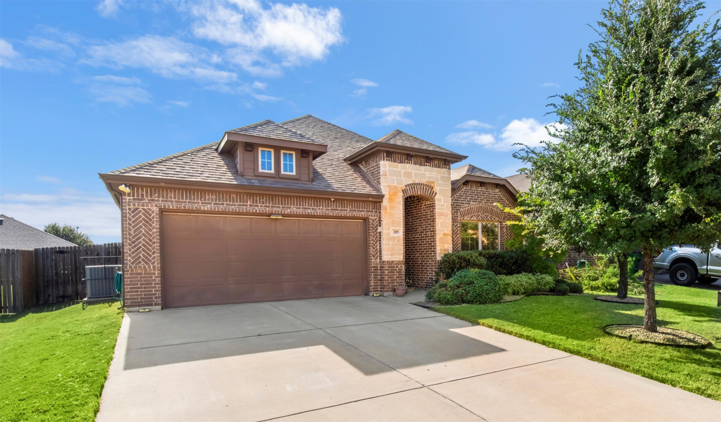205 Carson Drive Waxahachie TX 75167
