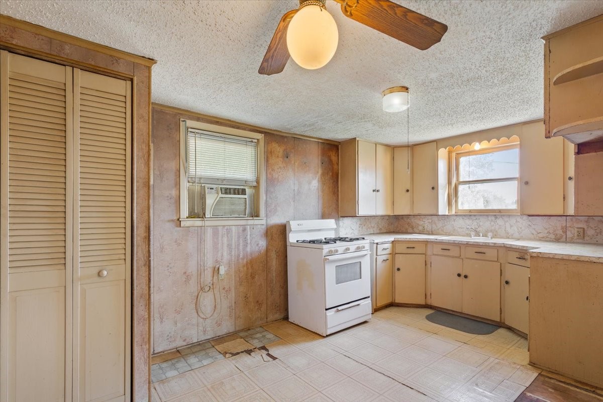 100 County Road 120c Riesel TX 76682