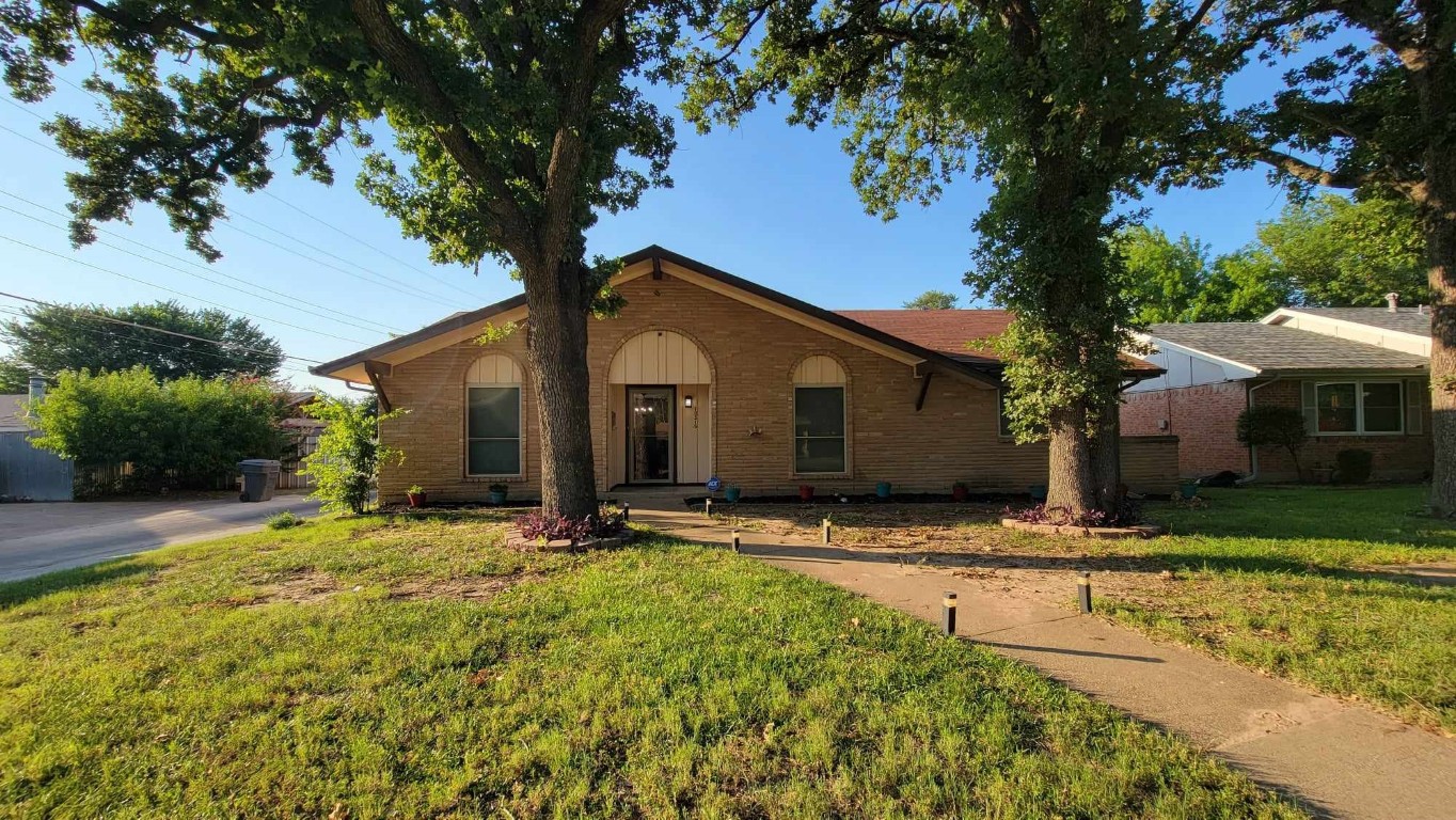 10315 Checota Drive Dallas TX 75217
