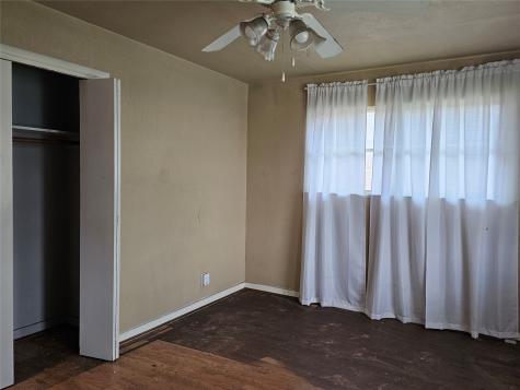 5301 Ammons Street Haltom City TX 76117