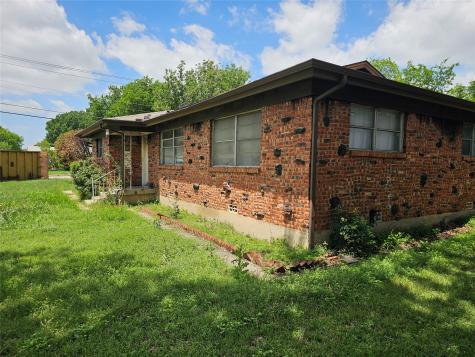 5301 Ammons Street Haltom City TX 76117