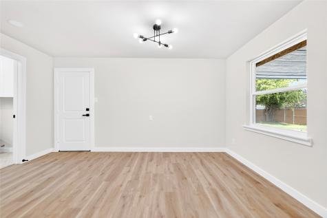 5737 Everglade Road Dallas TX 75227