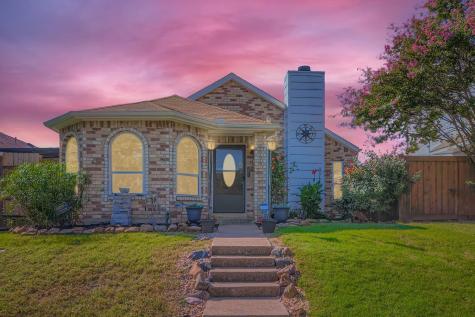 1306 Maplewood Drive Lewisville TX 75067