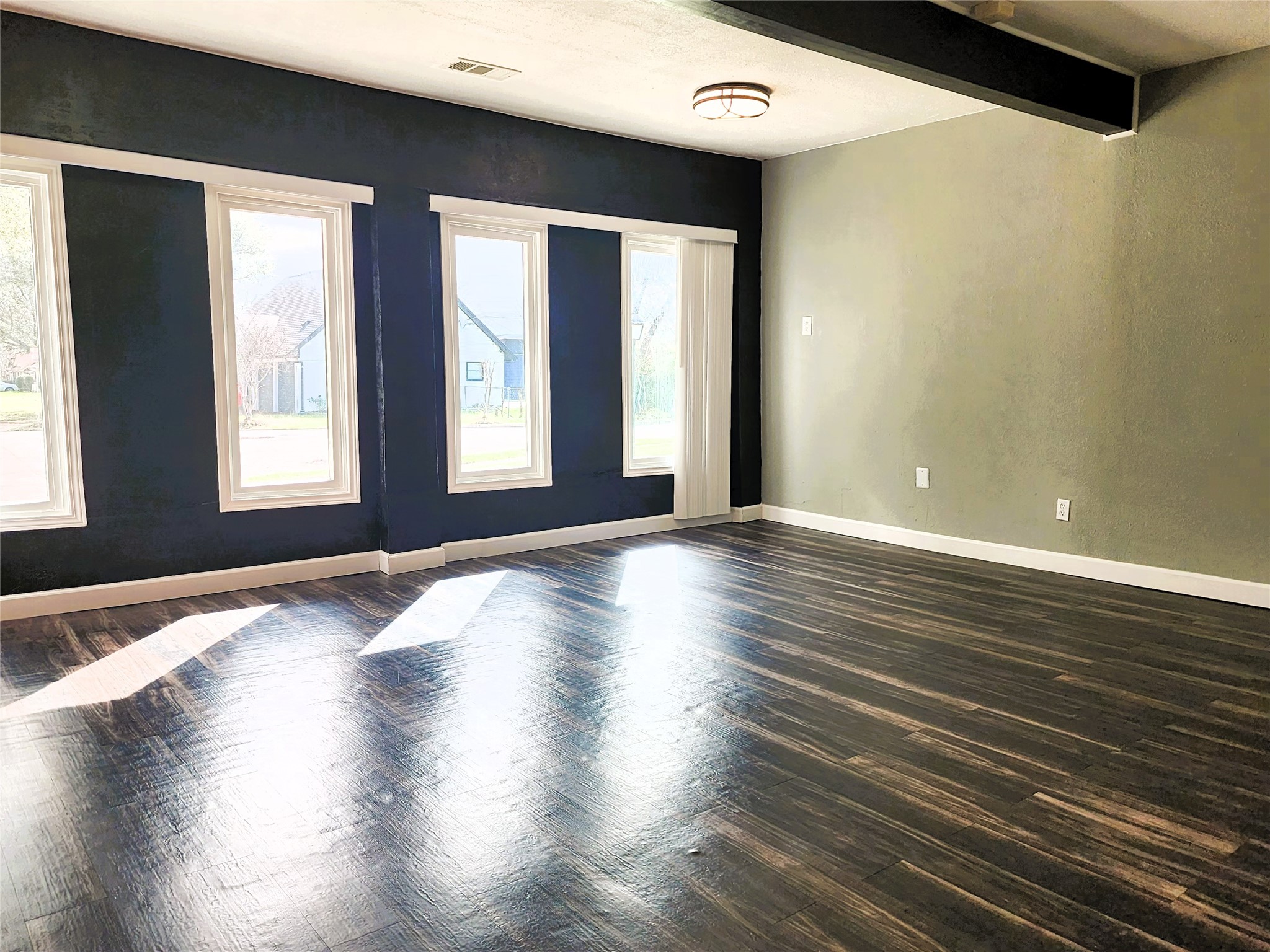 4145 Astoria Street Irving TX 75062